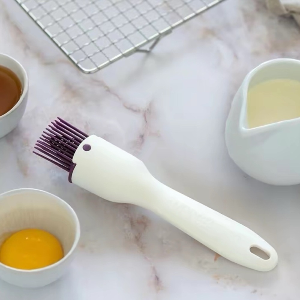 Tupperware White Silicone Basting Brush